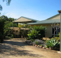 Olas Holiday House - Accommodation Broadbeach