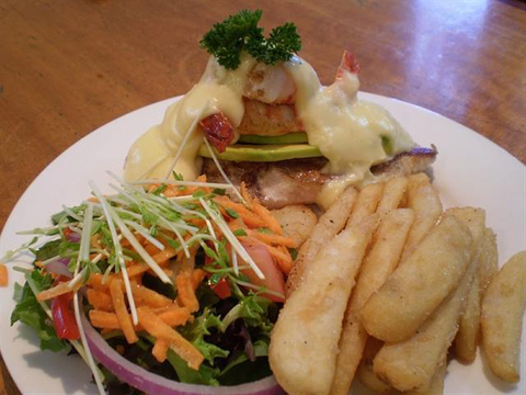 Herbert Hotel - Accommodation Broadbeach 5