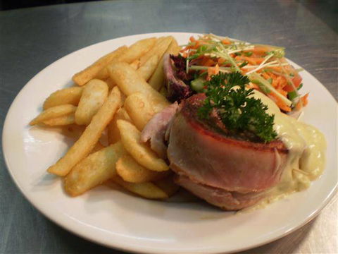 Herbert Hotel - Accommodation Broadbeach 14