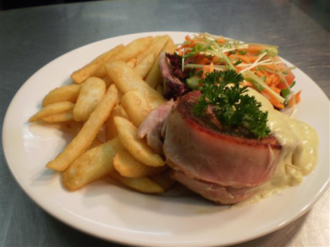 Herbert Hotel - Accommodation Broadbeach 10