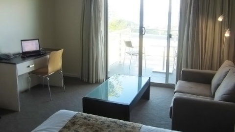 BEST WESTERN Beachfront At Bicheno - Accommodation Broadbeach 1
