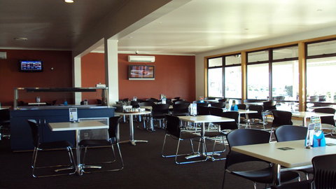BEST WESTERN Beachfront At Bicheno - Accommodation Broadbeach 4