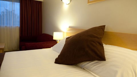 BEST WESTERN Balmoral Motor Inn - Accommodation Broadbeach 1