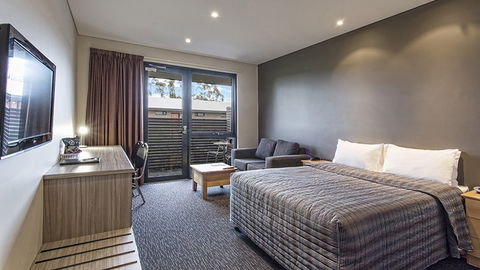 BEST WESTERN Foreshore Motel - Accommodation Broadbeach 1