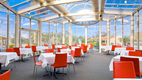 BEST WESTERN Airport Motel And Convention Centre - Accommodation Broadbeach 0
