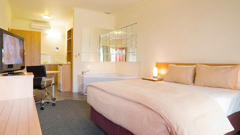 BEST WESTERN Airport Motel And Convention Centre - Accommodation Broadbeach 1