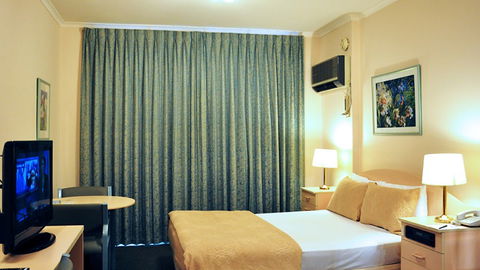 BEST WESTERN Airport Motel And Convention Centre - Accommodation Broadbeach 2