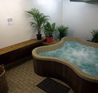 Trackers Mountain Lodge - Accommodation Broadbeach