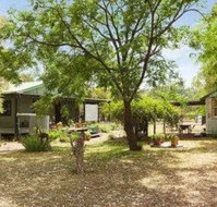 Red Tractor Retreat - Accommodation Broadbeach