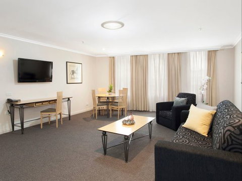 Melbourne Metropole Central - Accommodation Broadbeach 2