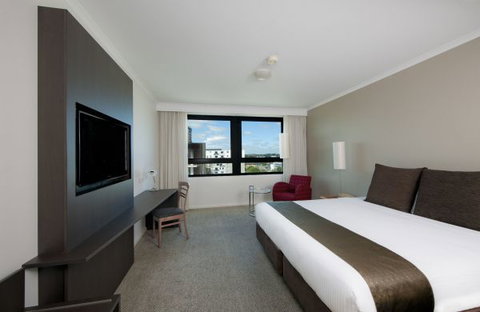 Mantra Parramatta - Accommodation Broadbeach 3
