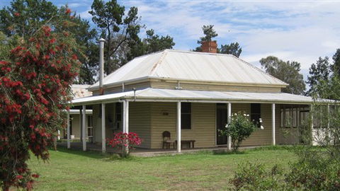 Savernake Farmstay - Accommodation Broadbeach 0