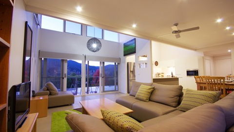 Cadence At Bright - Accommodation Broadbeach 1