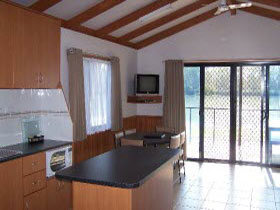 Renmark SA Accommodation Broadbeach