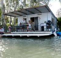 The Murray Dream Self Contained Moored Houseboat - Accommodation Broadbeach