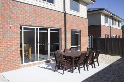 Ballarat Luxury Villas - Accommodation Broadbeach 5