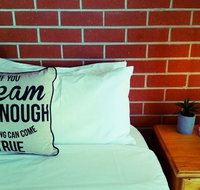 Pyrenees Motel - Accommodation Broadbeach