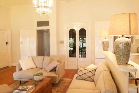 Cadogan Central Luxury - Accommodation Broadbeach 1