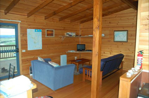 Emita Cottage - Accommodation Broadbeach 2