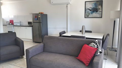 Jadran Motel And El Jays Holiday Lodge - Accommodation Broadbeach 2
