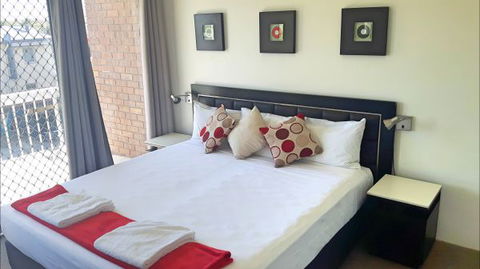 Jadran Motel And El Jays Holiday Lodge - Accommodation Broadbeach 3