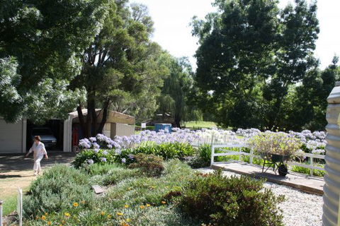 Molesworth Recreation Reserve And Caravan Park - Accommodation Broadbeach 2