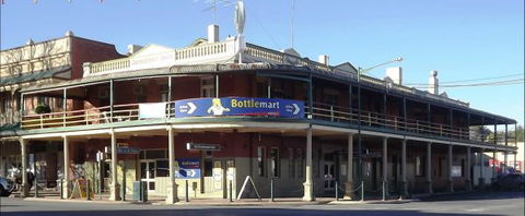 Murrumbidgee Hotel - Accommodation Broadbeach 0