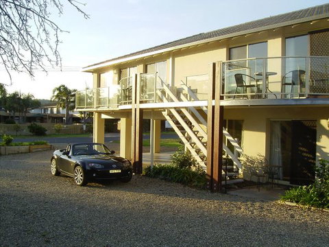 Southern Comfort Holiday Units - Accommodation Broadbeach 4