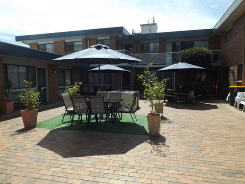 Surfside Holiday Apartments - Accommodation Broadbeach 2