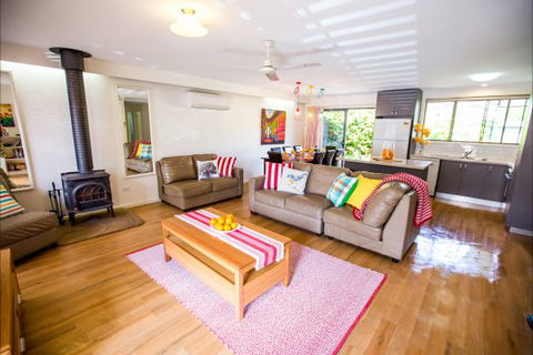 Tessies House - Accommodation Broadbeach 1