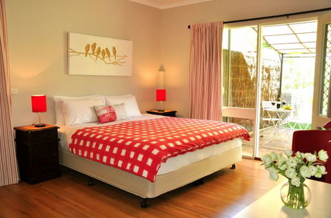 Tessies House - Accommodation Broadbeach 4