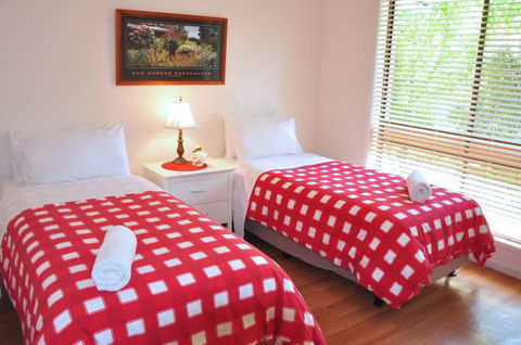 Tessies House - Accommodation Broadbeach 5