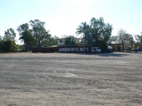 Jambin Hotel-Motel - Accommodation Broadbeach 5