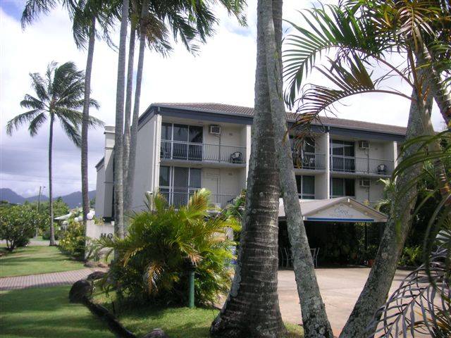 Cairns North QLD Accommodation Broadbeach