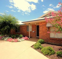 Colonial Court Villas Serviced Apartments - Accommodation Broadbeach