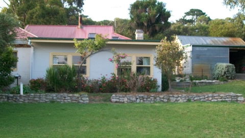 Stonewalls Cottage - Accommodation Broadbeach 0