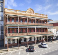 George Hotel  Cafe - Accommodation Broadbeach