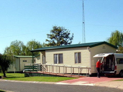 Mannum Caravan Park Cabins - Accommodation Broadbeach 1
