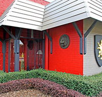 New England Motor Lodge - Accommodation Broadbeach