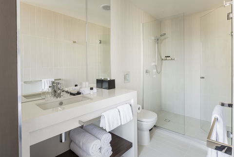 NEXT Hotel Brisbane - Accommodation Broadbeach 7