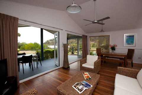 NRMA Ocean Beach Holiday Park - Accommodation Broadbeach 2