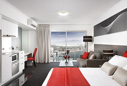 Oaks M On Palmer - Accommodation Broadbeach 2