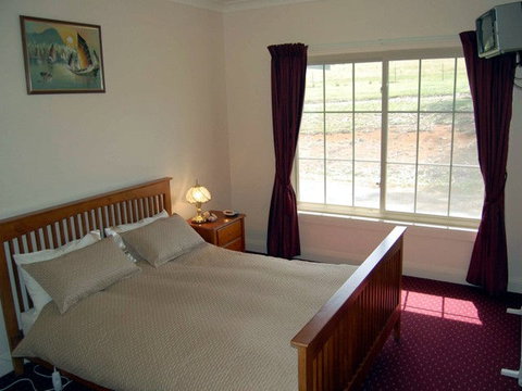Rothesay Park - Accommodation Broadbeach 1