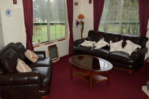 Rothesay Park - Accommodation Broadbeach 7