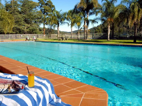 The Retreat At Wisemans - Accommodation Broadbeach 1