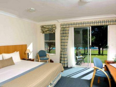 The Retreat At Wisemans - Accommodation Broadbeach 2