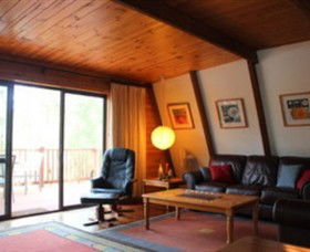 Green Leaves Cabin - Accommodation Broadbeach 1