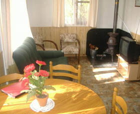 Gum Grove Chalets - Accommodation Broadbeach 3