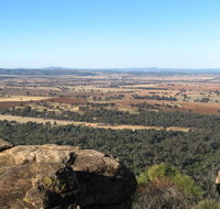 Basin Gully to Eualdrie lookout track - Accommodation Broadbeach