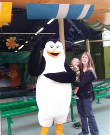 At Theme Park Central Holiday House - Accommodation Broadbeach 1